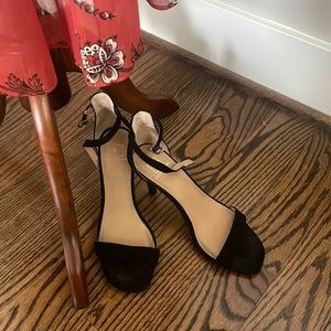 Material Girl Black Size 8 Sandal Heel